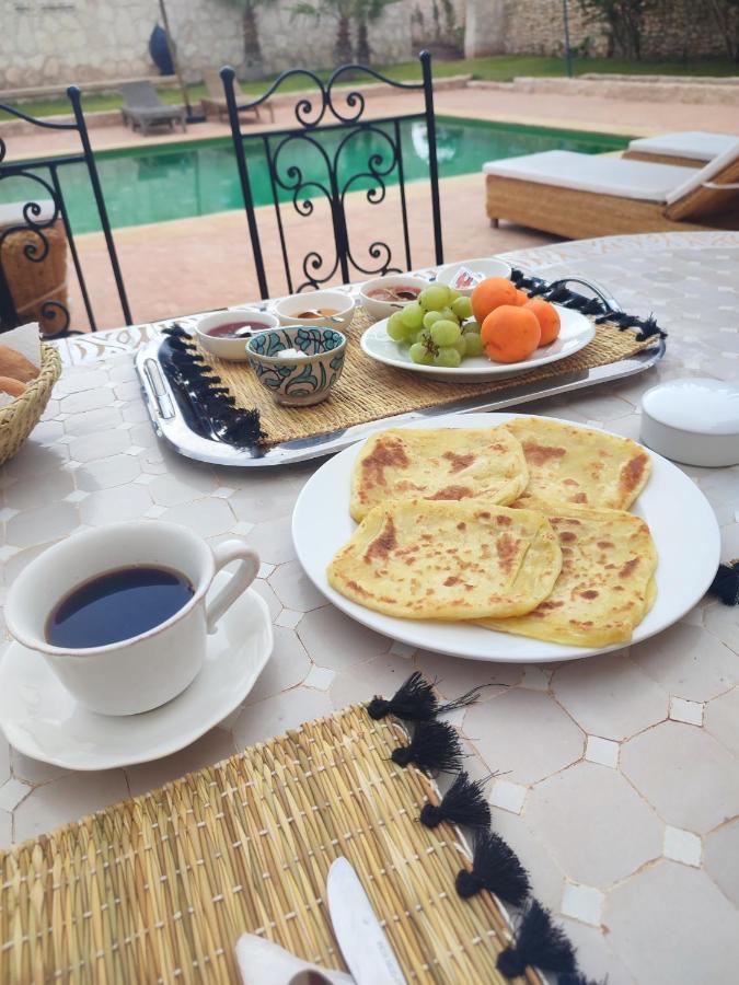Riad Bini-Ddik As-Suwajra Zewnętrze zdjęcie
